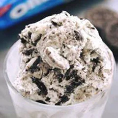 Helado delicioso sabor Galleta oreo
