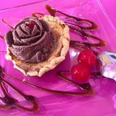 Helado delicioso sabor Selva negra